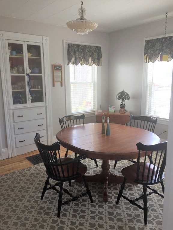 7 Ripley Street Chelmsford, MA 01863 - Photo 8 of 19 Gallery Image 8