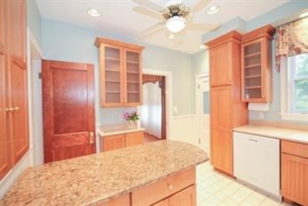 40 Leamington Road Boston, MA 02135 - Photo 8 of 30 Gallery Image 8