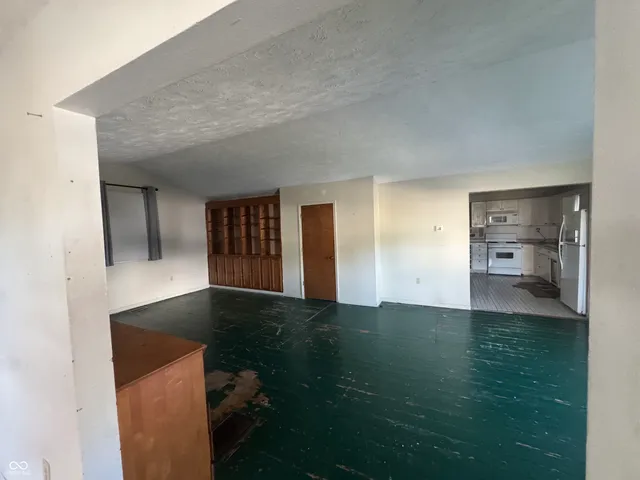 $289,900 | 331 West High Street, Pendleton, IN 46064