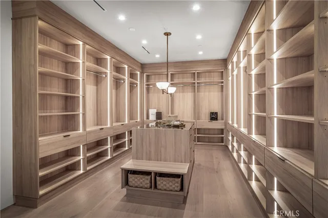 $4,495,000 | 4830 Valjean Avenue, Encino, CA 91436