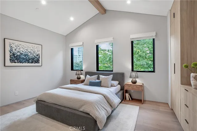 $4,495,000 | 4830 Valjean Avenue, Encino, CA 91436