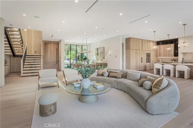 $4,495,000 | 4830 Valjean Avenue, Encino, CA 91436