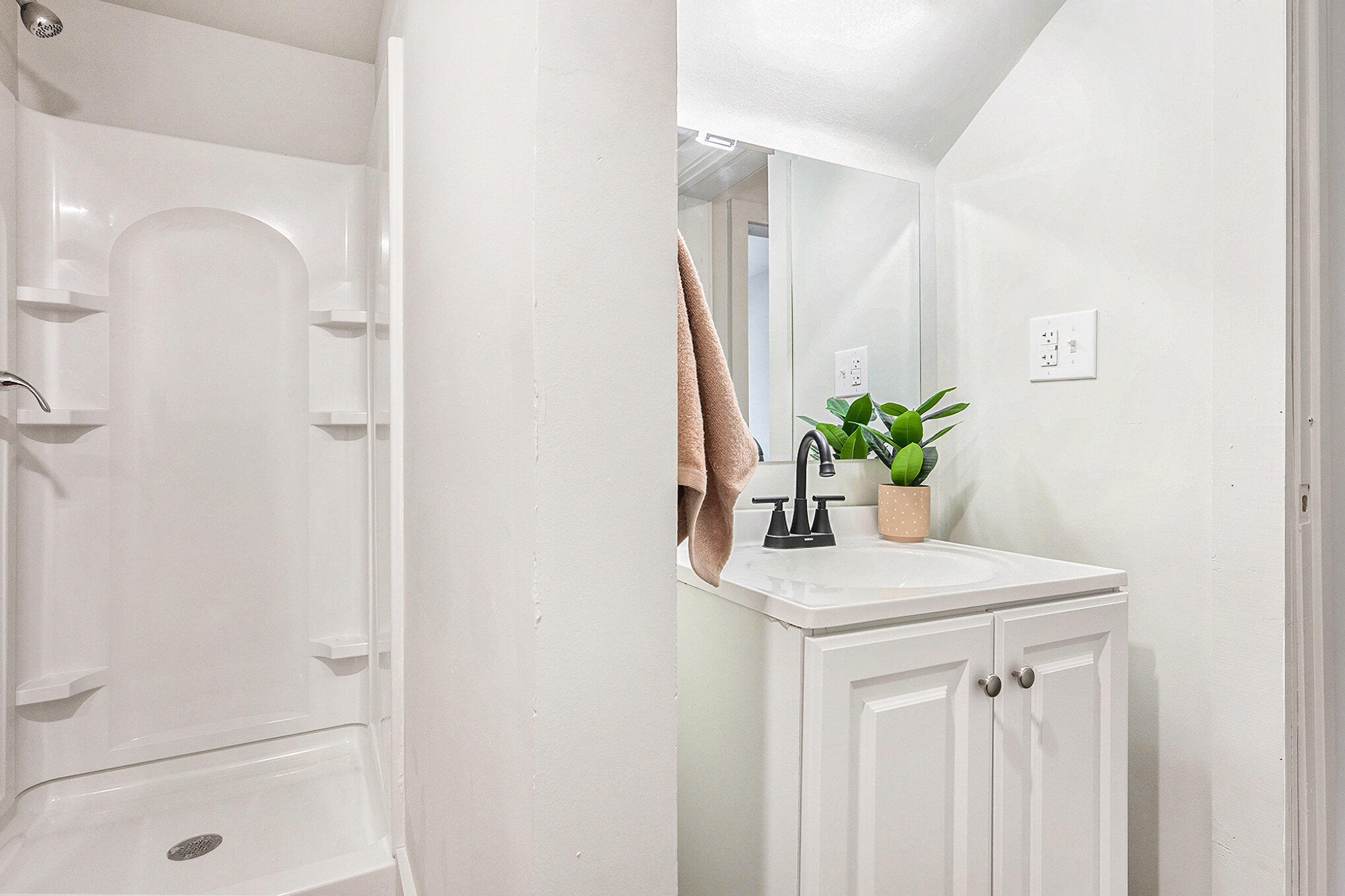 415 West Walnut Street Kalamazoo, MI 49007 - Photo 14 of 18 014_file_174