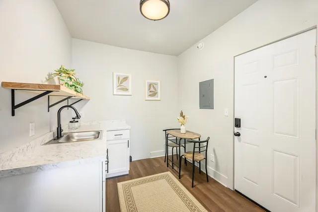 $674,900 | 415 West Walnut Street, Kalamazoo, MI 49007