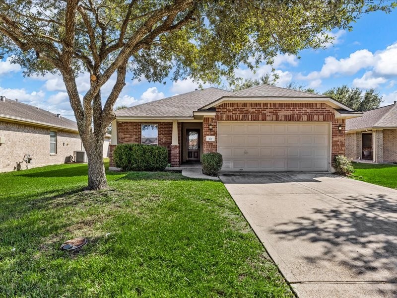 167 Rustic Colony Lane Dickinson, TX 77539 - Photo 27 of 32 Gallery Image 27