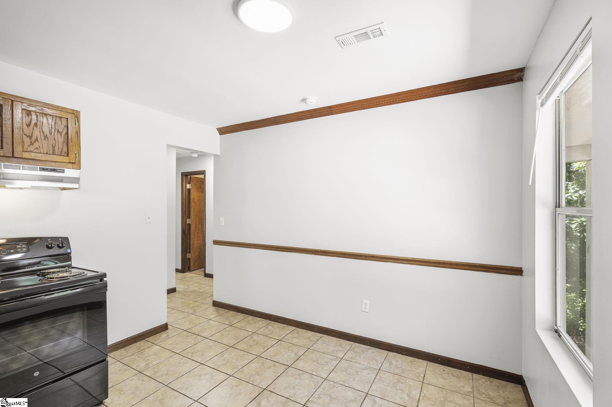 211 Brookside Drive Duncan, SC 29334 - Photo 11 of 31