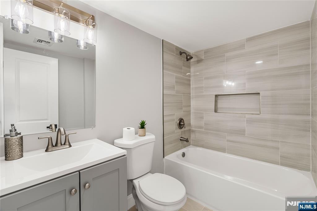 91 South Main Street Milltown, NJ 08850 - Photo 21 of 27