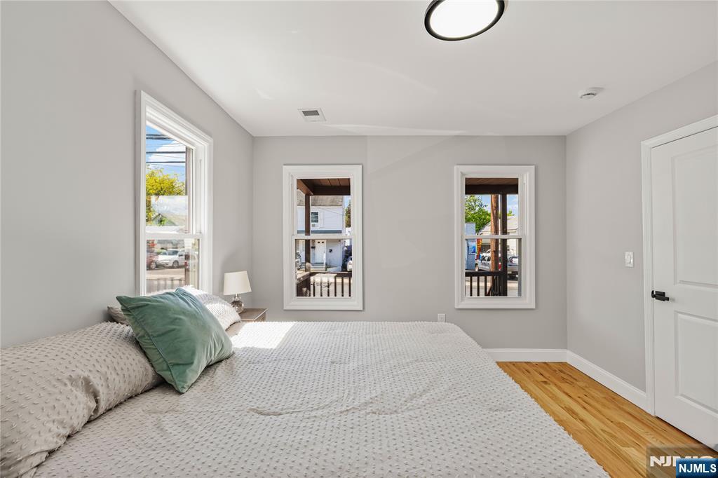 91 South Main Street Milltown, NJ 08850 - Photo 4 of 27