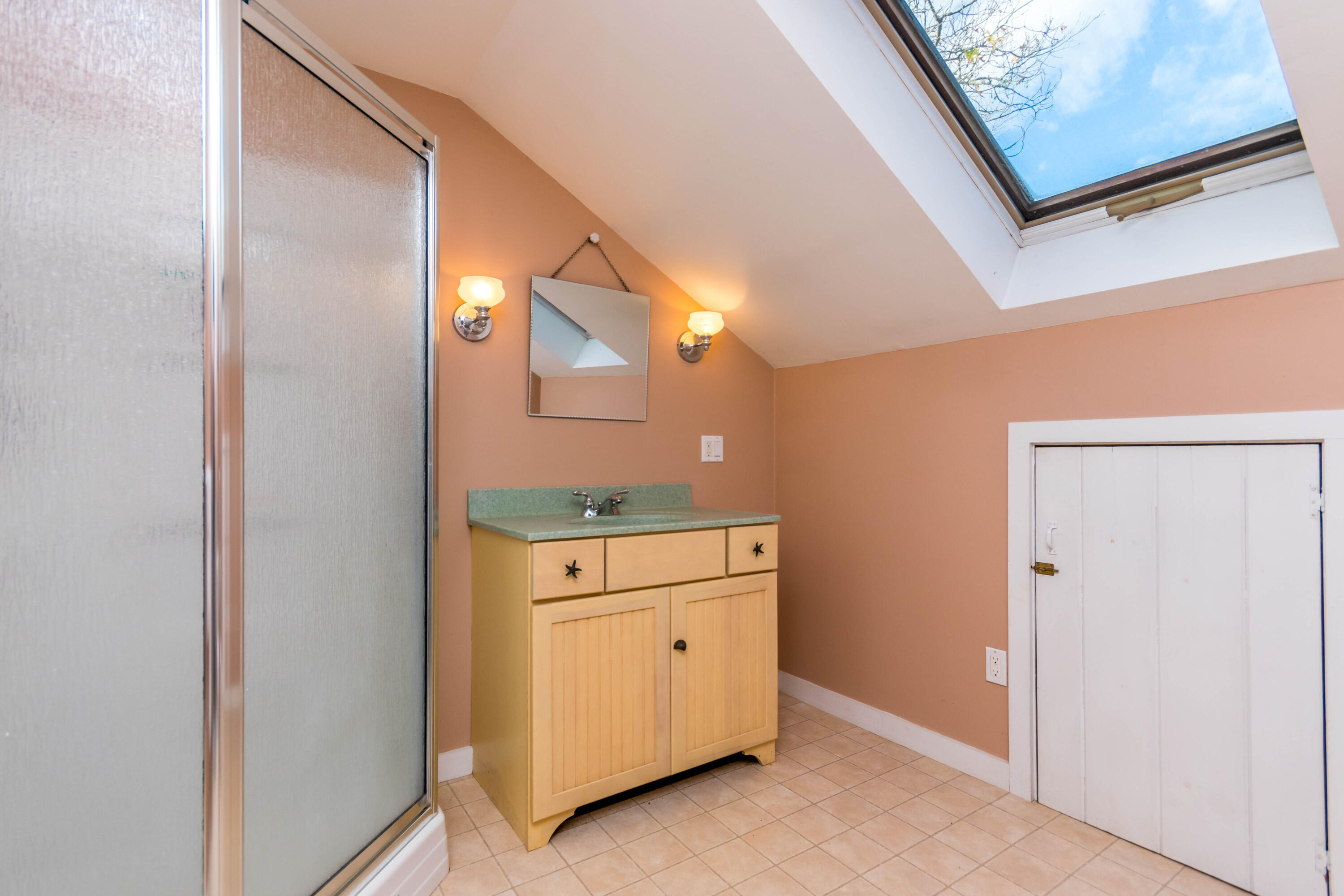 141 Long Pond Road Brewster, MA 02631 - Photo 26 of 58 2nd floor full bath