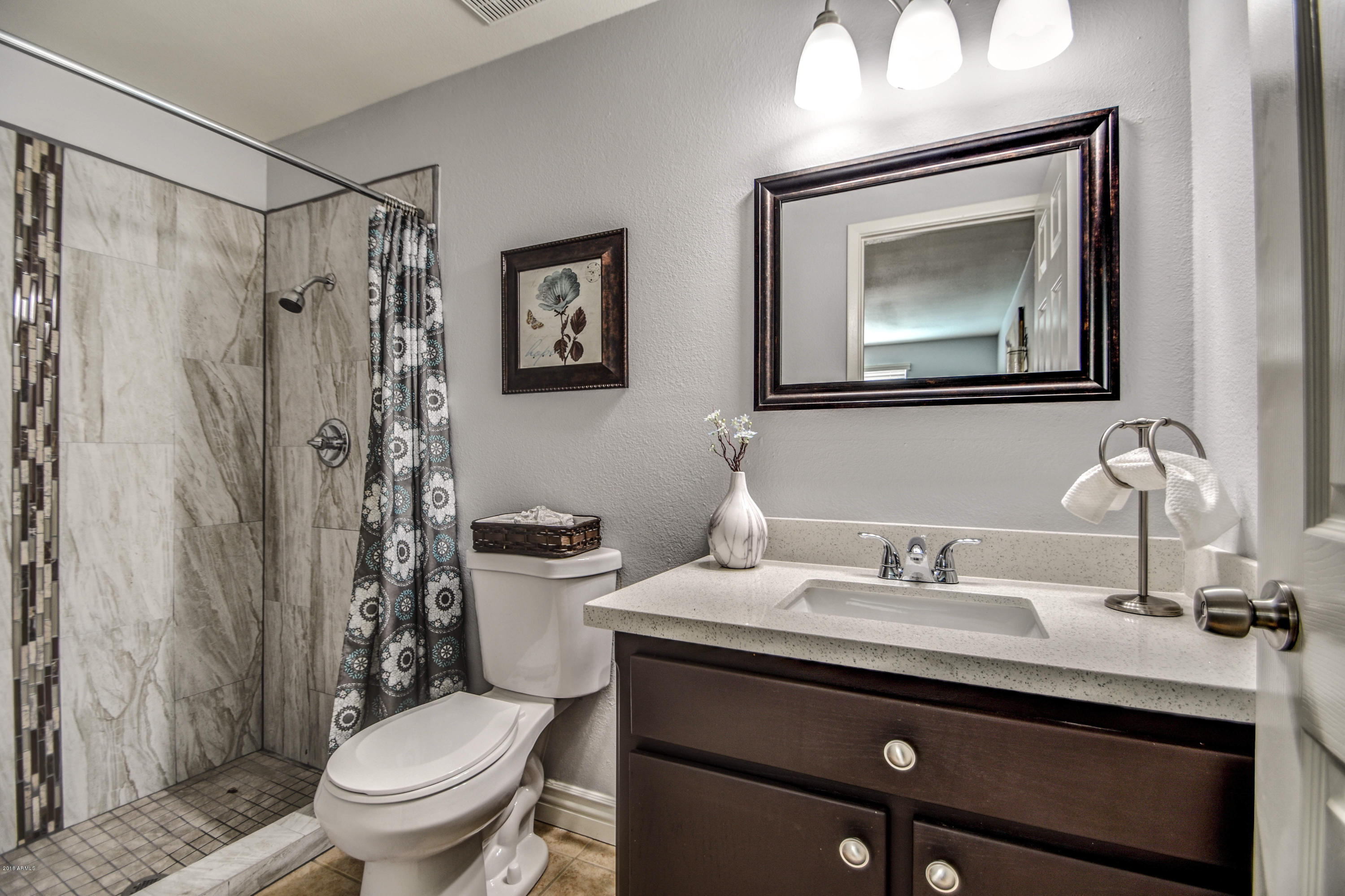 3519 West Royal Palm Road Phoenix, AZ 85051 - Photo 18 of 25 MASTER BATH 1