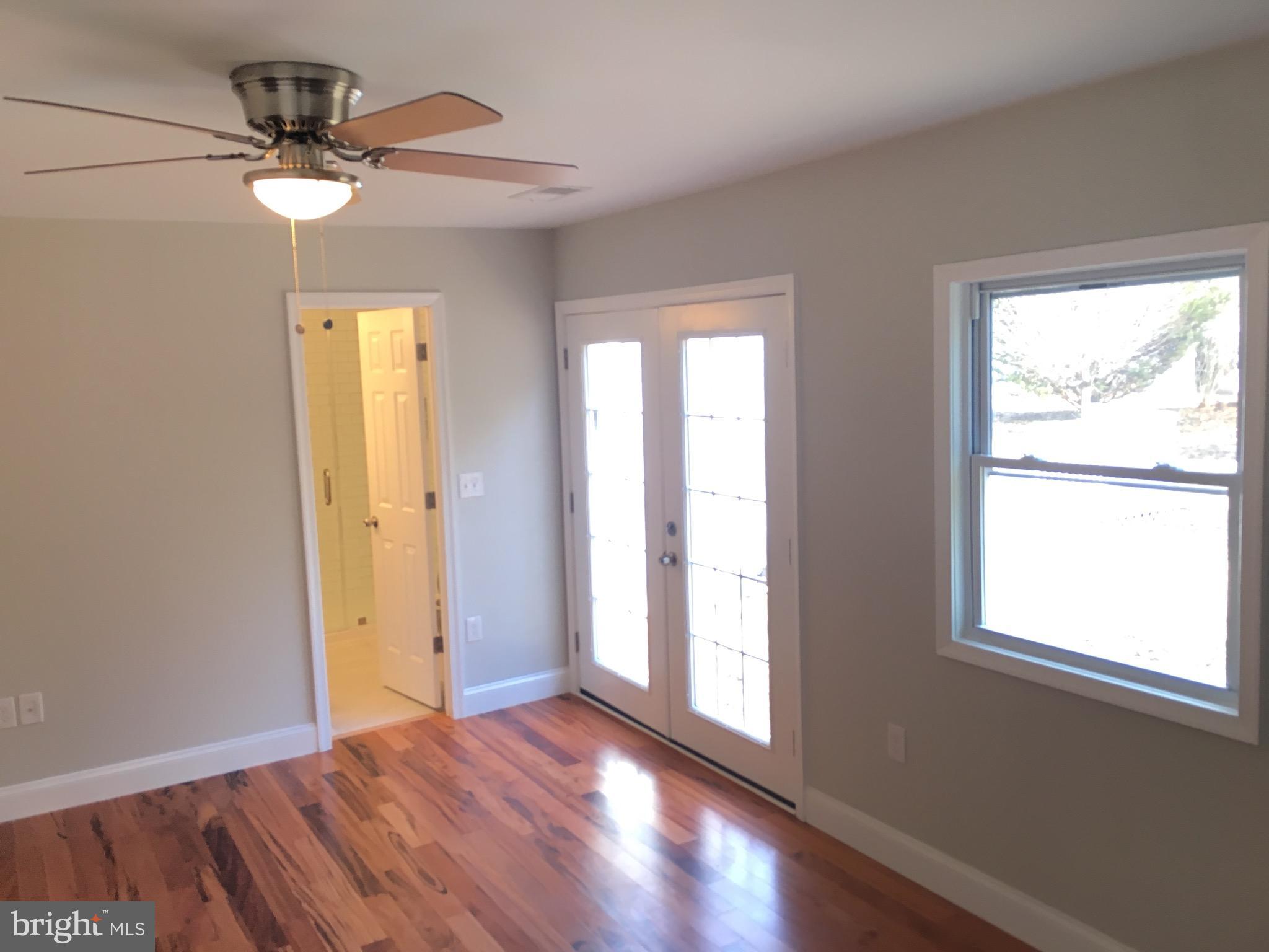 22605 Hawlings River Road Gaithersburg, MD 20882 - Photo 8 of 27 Bedroom (Master)