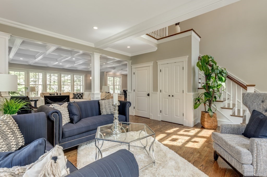 28 Maurice Road, Unit 28 Wellesley, MA 02482 - Photo 5 of 26