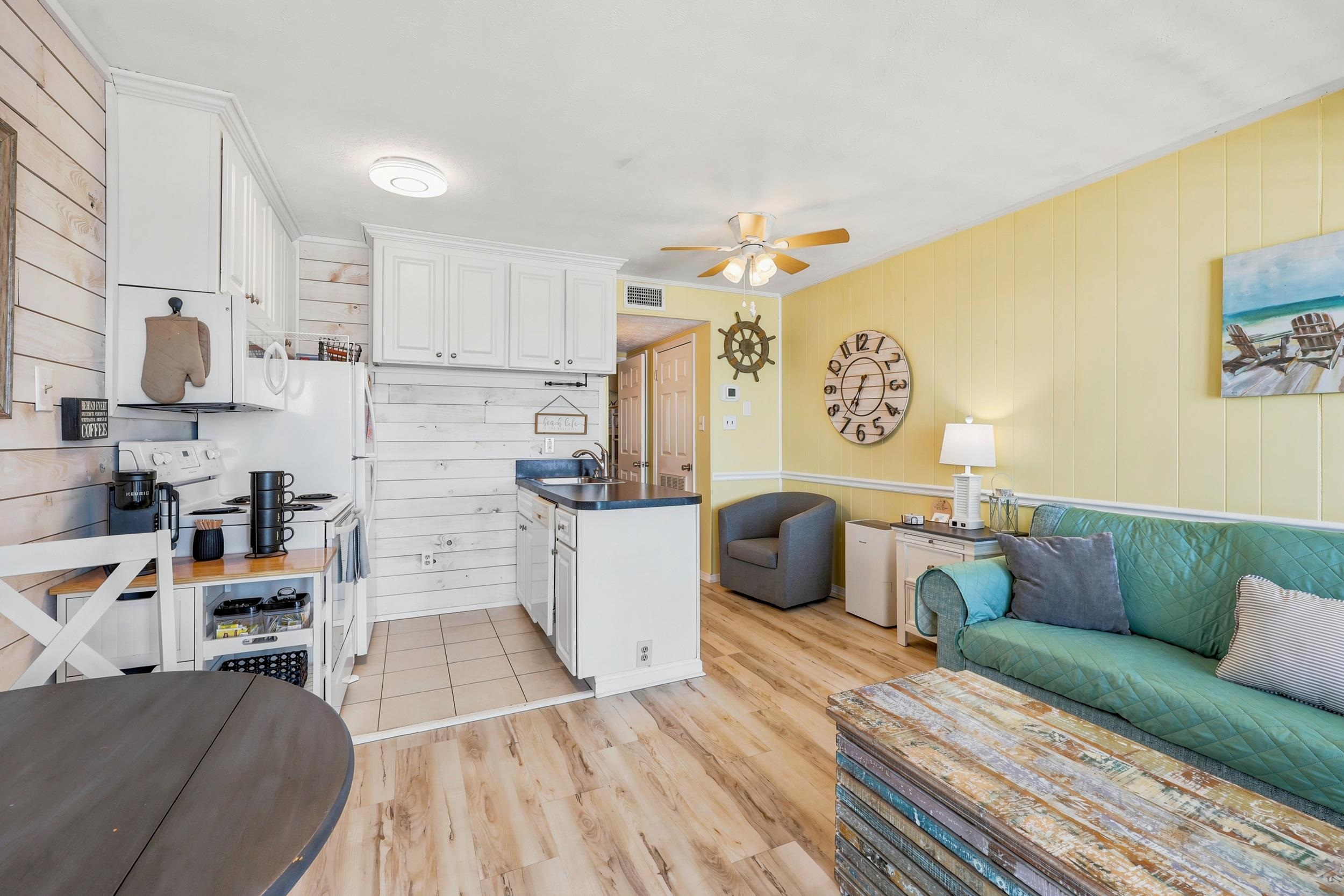 116 South Waccamaw Drive, Unit 302 Murrells Inlet, SC 29576 - Photo 5 of 25