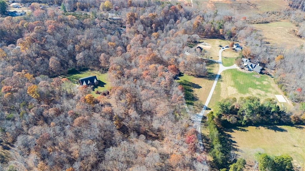 8823 Sherbow Road Kernersville, NC 27284 - Photo 3 of 10