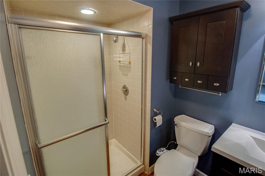 2140 West Dell Drive Alton, IL 62002 - Photo 33 of 57