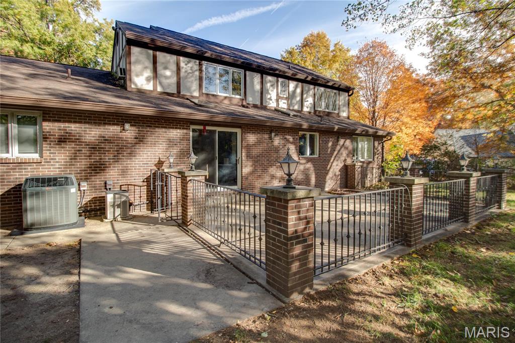 2140 West Dell Drive Alton, IL 62002 - Photo 55 of 57