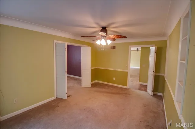 $271,900 | 2140 West Dell Drive, Alton, IL 62002