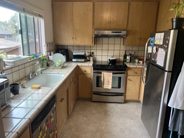 $5,300,000 | 1280-1300 Mills Street, Menlo Park, CA 94025