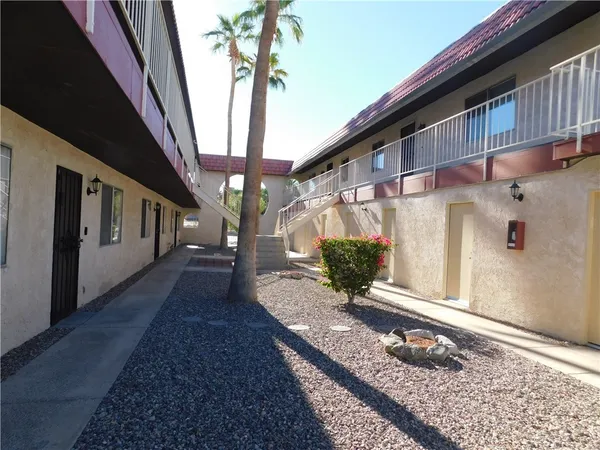 $169,900 | 2301 McCulloch Boulevard North, Unit L, Lake Havasu City, AZ 86403