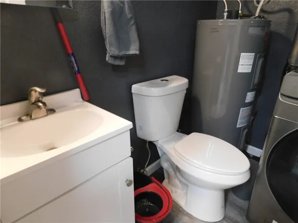 $169,900 | 2301 McCulloch Boulevard North, Unit L, Lake Havasu City, AZ 86403