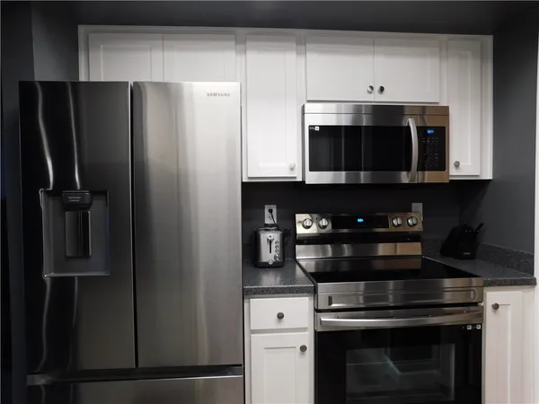 $169,900 | 2301 McCulloch Boulevard North, Unit L, Lake Havasu City, AZ 86403