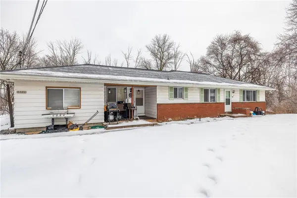 $300,000 | 5380 West Ridge Road, Parma, NY 14559