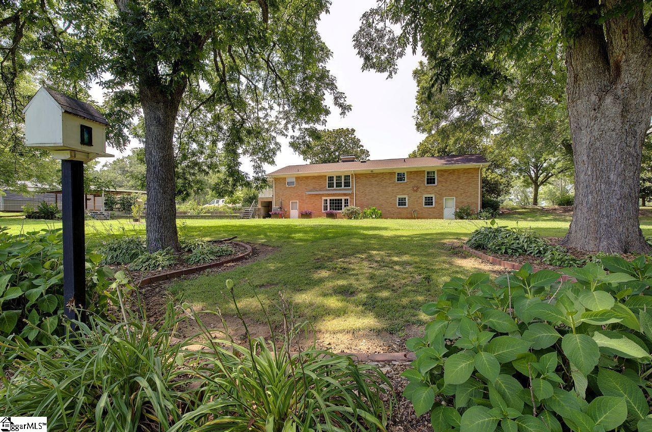 202 Ridgecrest Court Simpsonville, SC 29680 - Photo 2 of 49