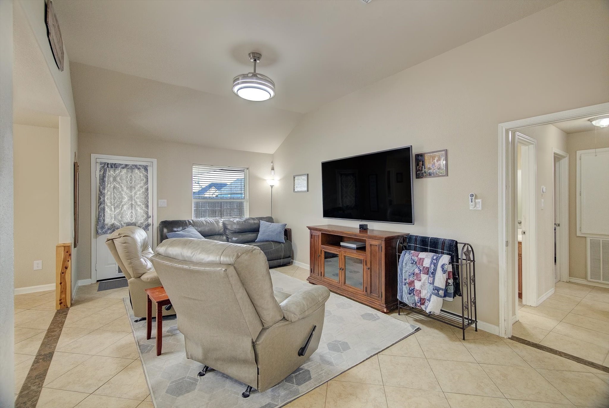 212 Hickory Street Sweeny, TX 77480 - Photo 5 of 33