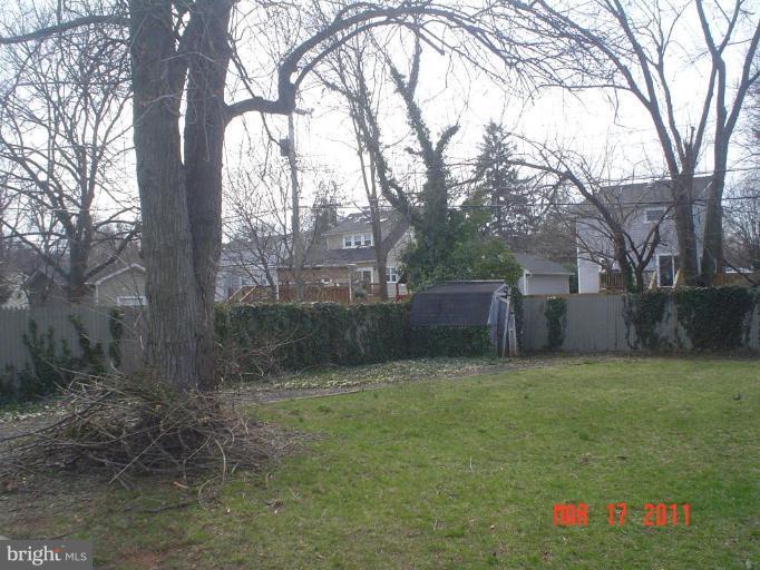 7 Cinder Road Lutherville-Timonium, MD 21093 - Photo 10 of 11 Back yard