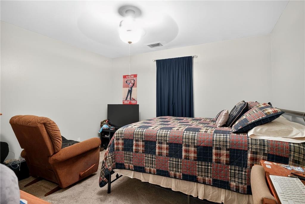 932 Creek Bottom Road Southwest Loganville, GA 30052 - Photo 5 of 38