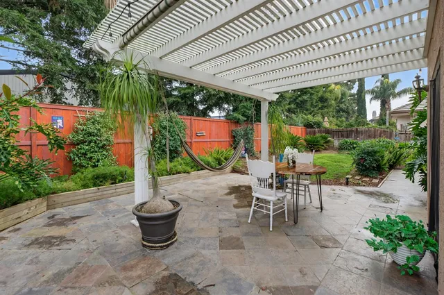 $640,900 | 7817 Melfort Way, Elk Grove, CA 95758