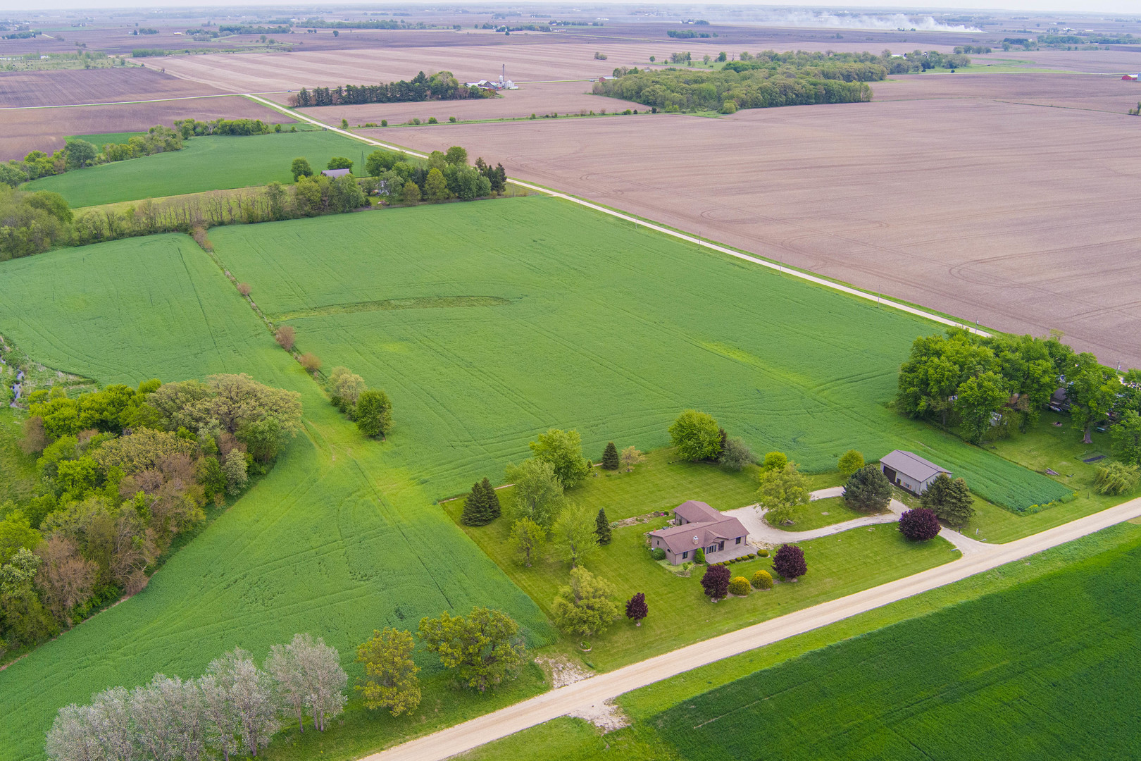 8086 Kane Road Waterman, IL 60556 - Photo 6 of 44