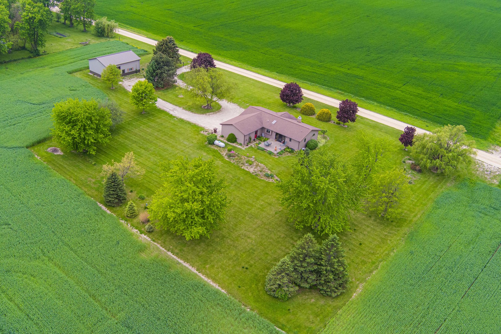 8086 Kane Road Waterman, IL 60556 - Photo 7 of 44