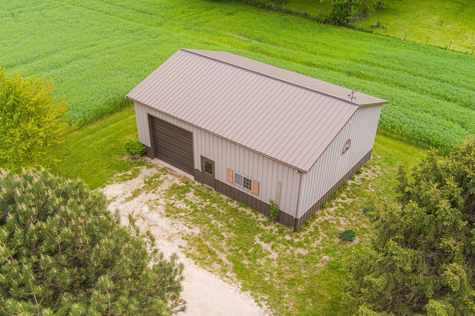8086 Kane Road Waterman, IL 60556 - Photo 8 of 44