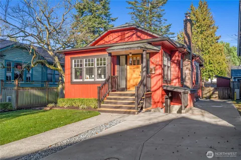 $1,445,000 | 1424 North 53rd Street, Seattle, WA 98103
