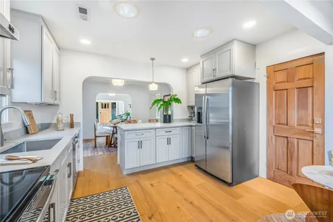 $1,445,000 | 1424 North 53rd Street, Seattle, WA 98103