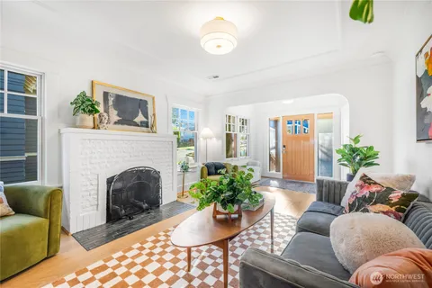 $1,445,000 | 1424 North 53rd Street, Seattle, WA 98103