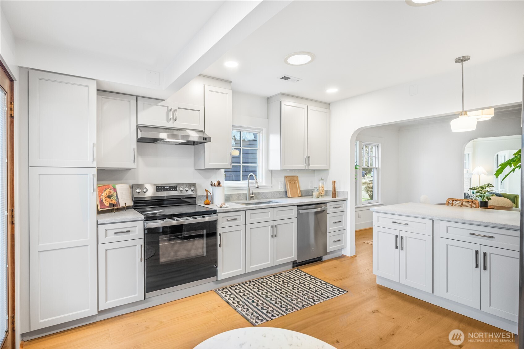 1424 North 53rd Street Seattle, WA 98103 - Photo 10 of 40