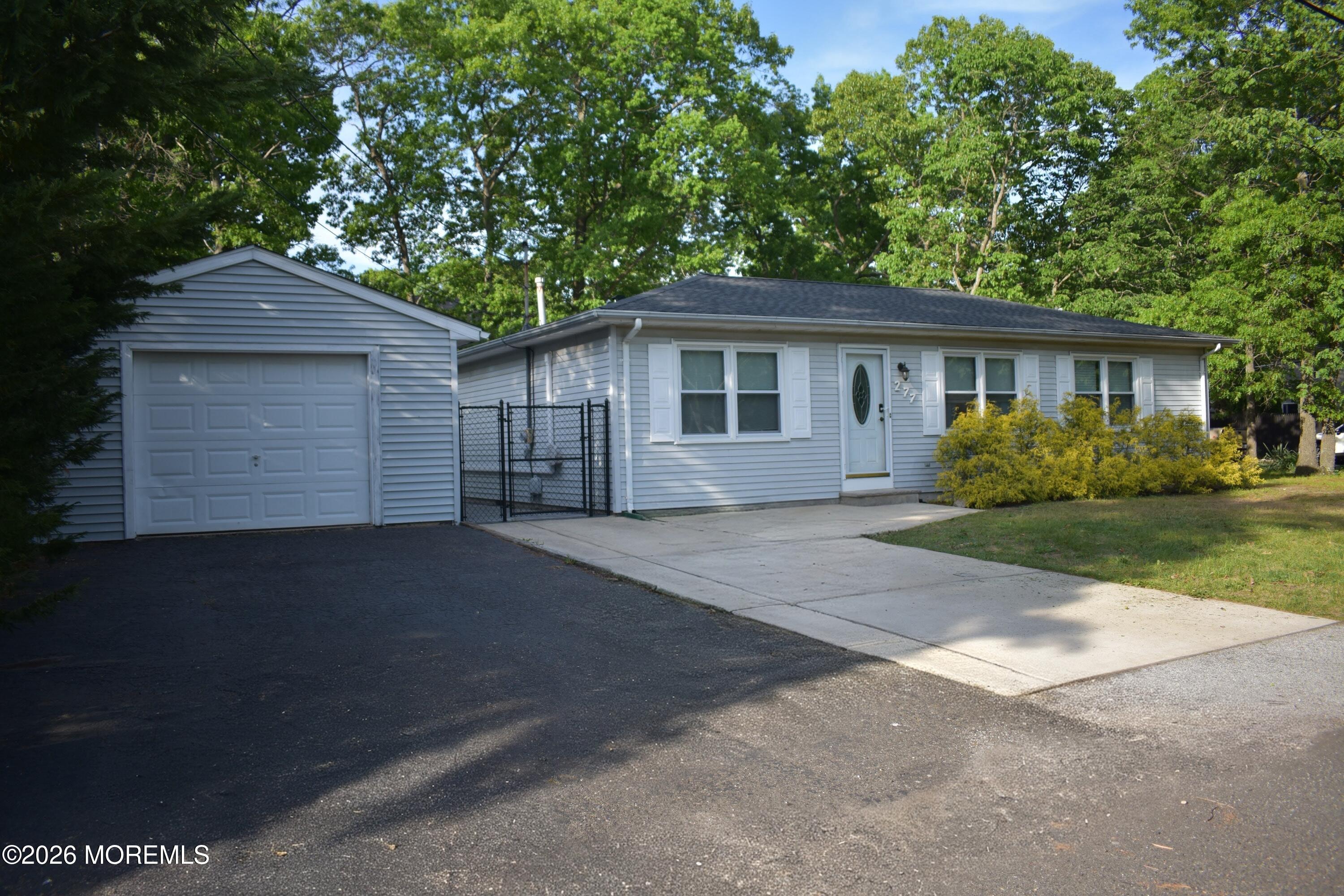 277 Melrose Street Brick, NJ 08724 - Photo 2 of 25 2) 71713-6a0c531841641