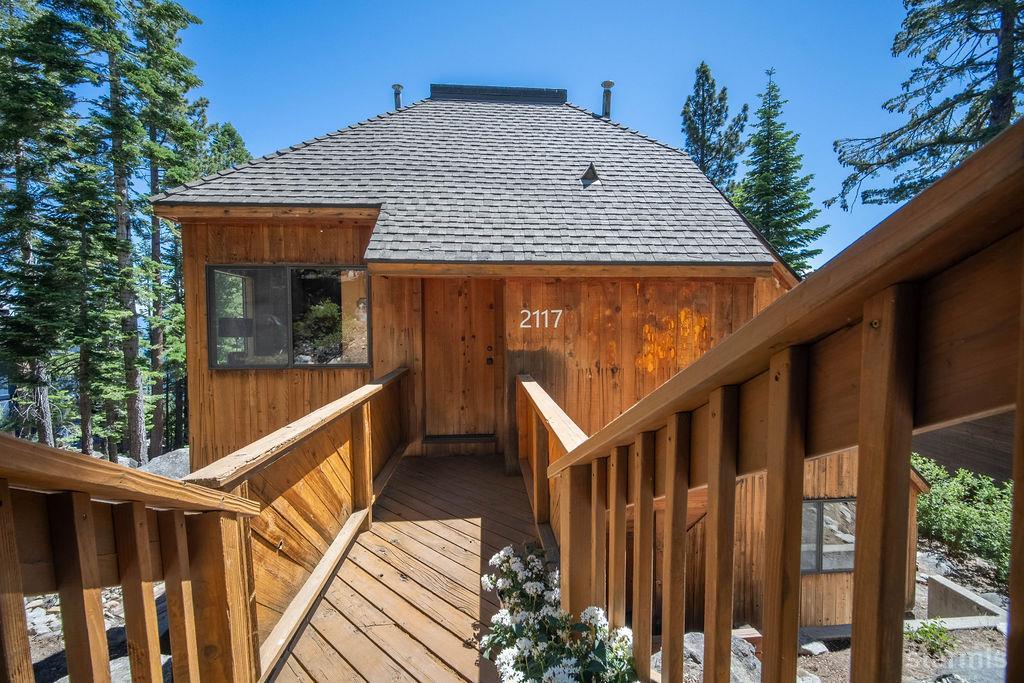 2117 Cascade Road South Lake Tahoe, CA 96150 - Photo 19 of 50