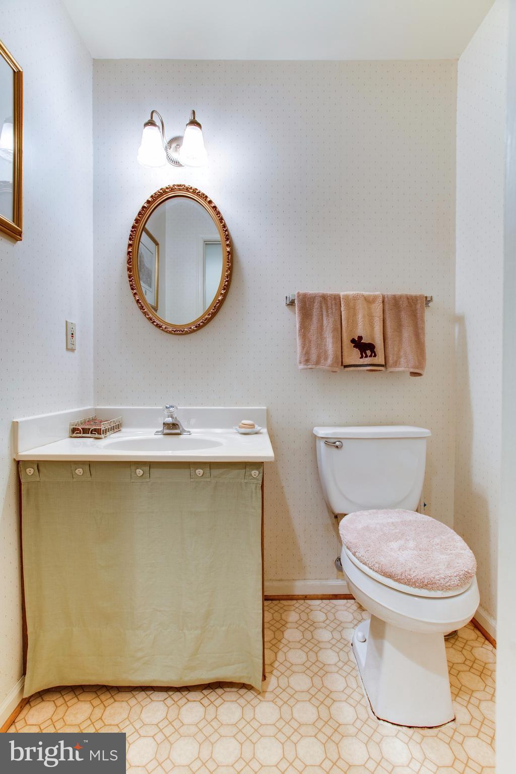 5806 Stone Ridge Drive Centreville, VA 20120 - Photo 13 of 26 Bath