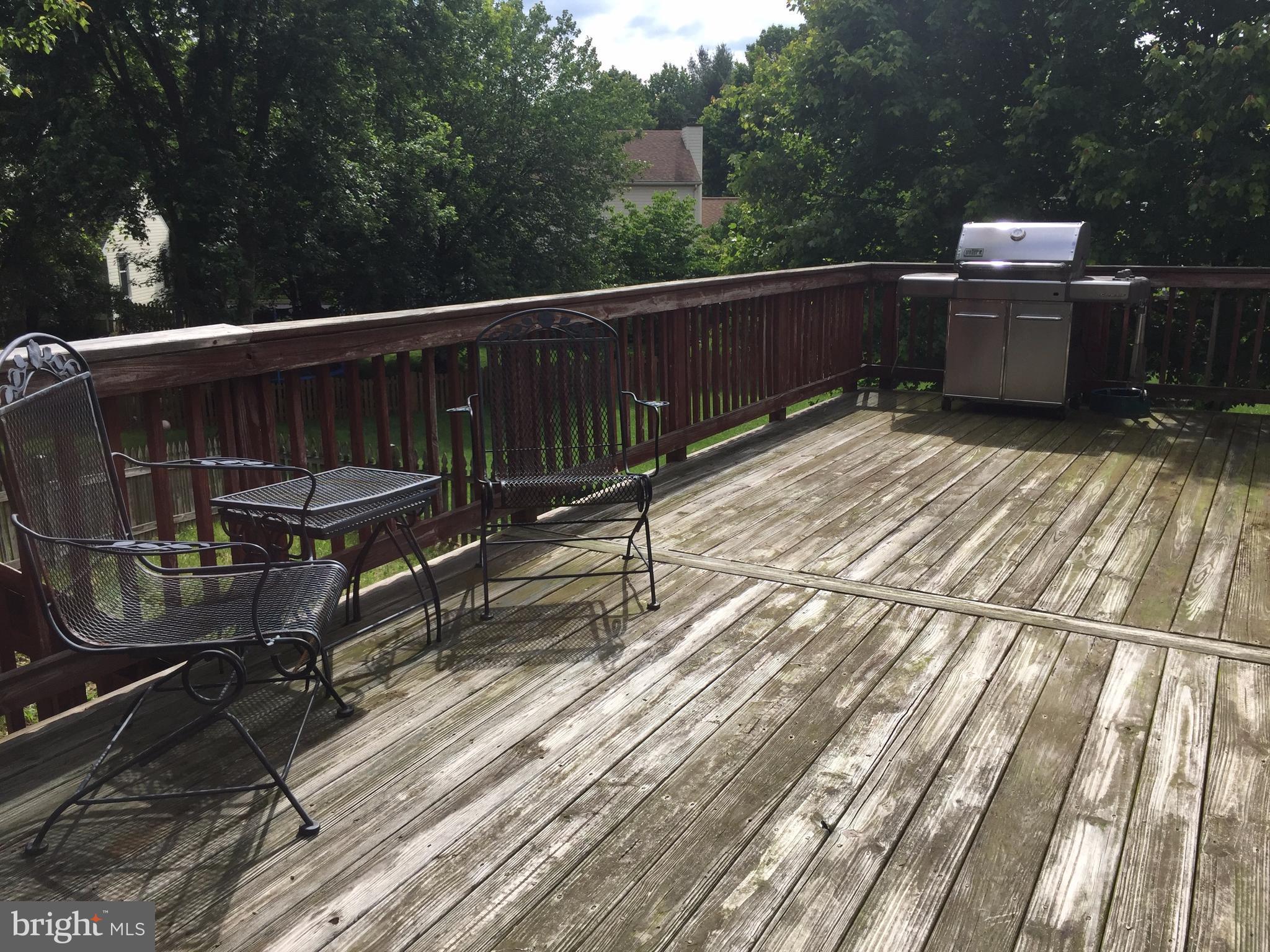 5806 Stone Ridge Drive Centreville, VA 20120 - Photo 21 of 26 You can entertain a crowd!