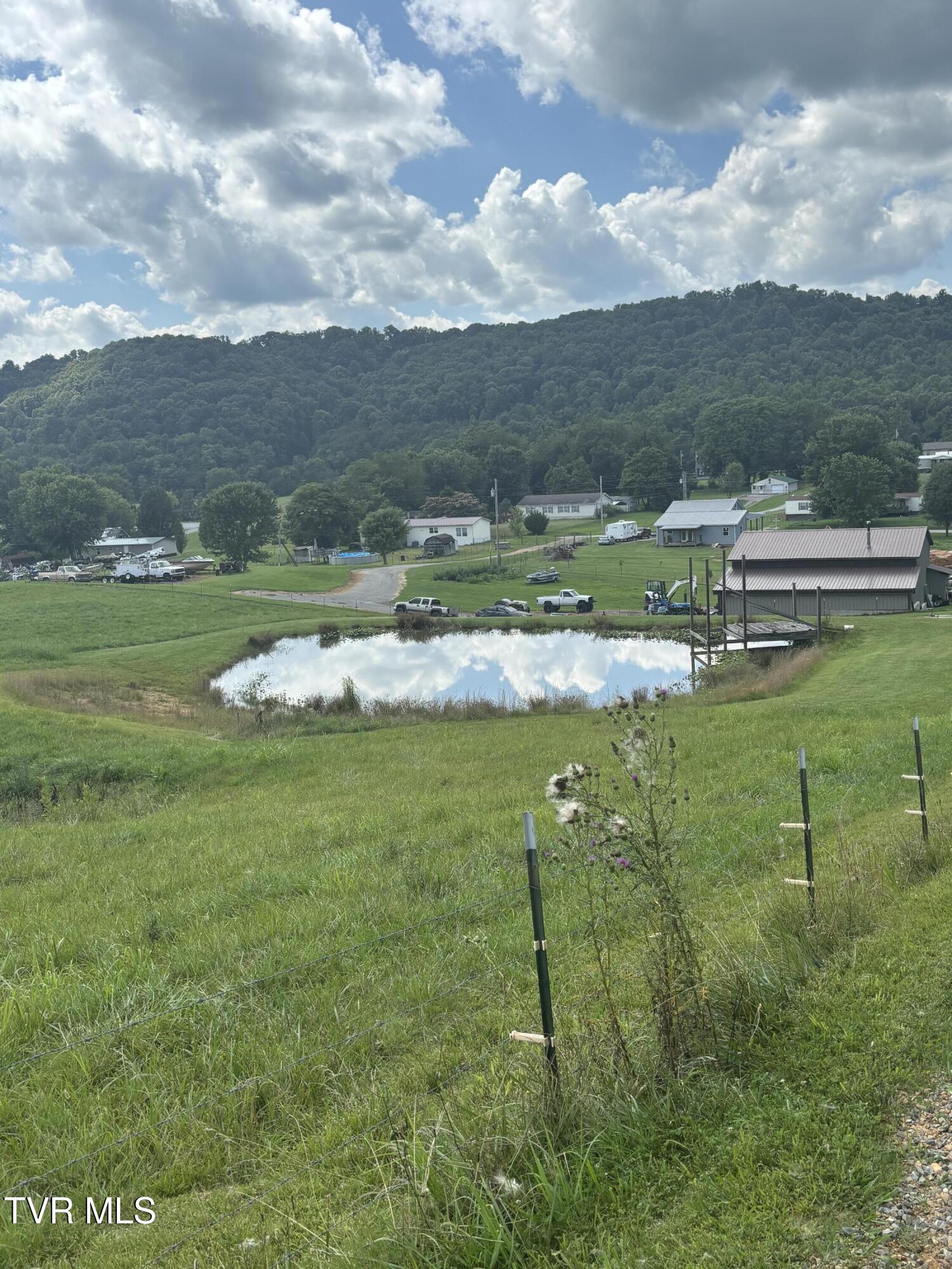 6892 Old Stage Road, Unit 1 Chuckey, TN 37641 - Photo 11 of 32 IMG_6279