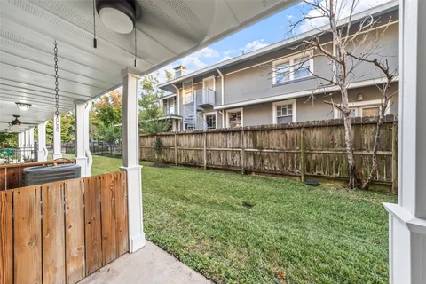 $399,000 | 1621 Heights Boulevard, Unit 3, Houston, TX 77008