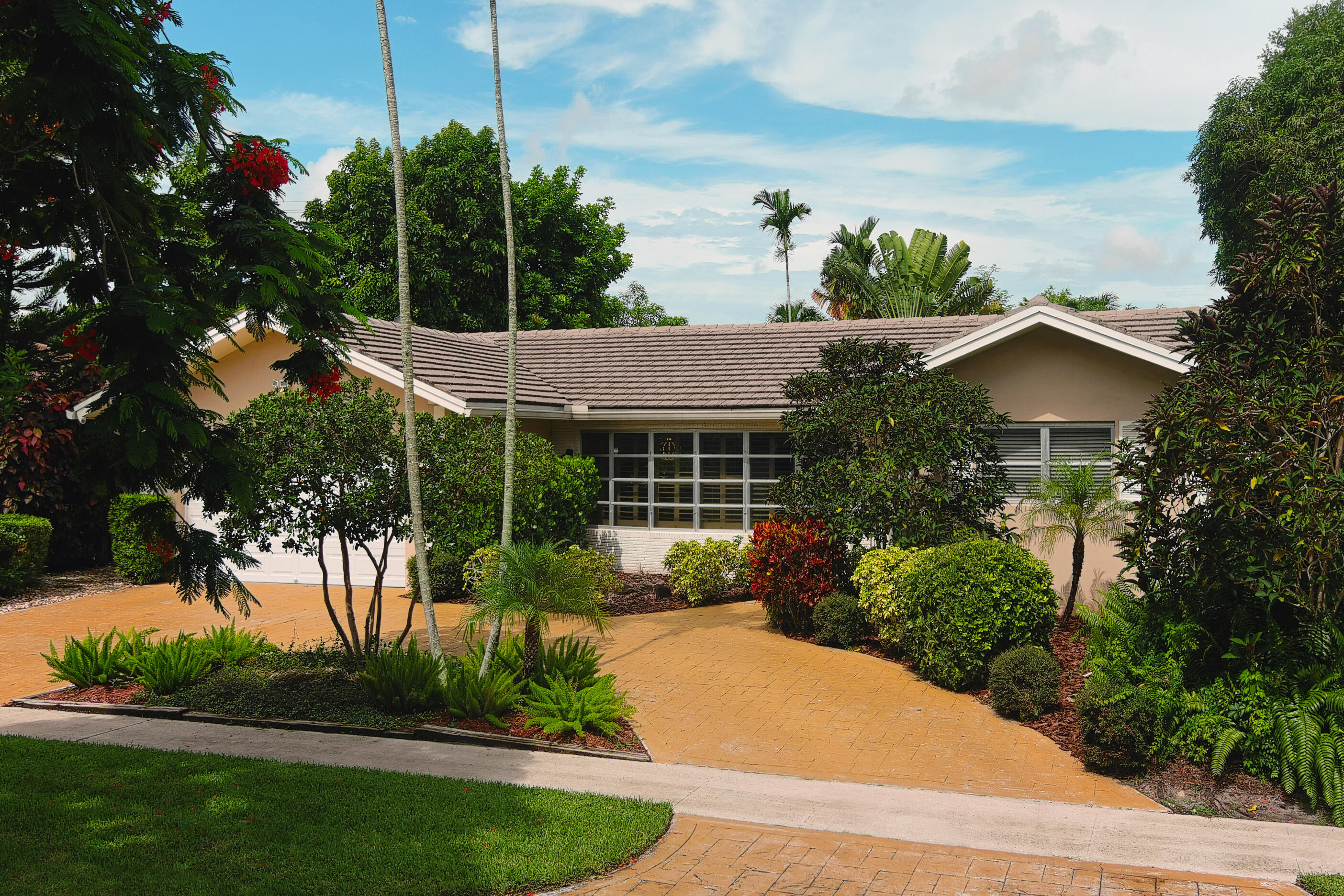 555 Southwest 8th Terrace Boca Raton, FL 33486 - Photo 42 of 43 02