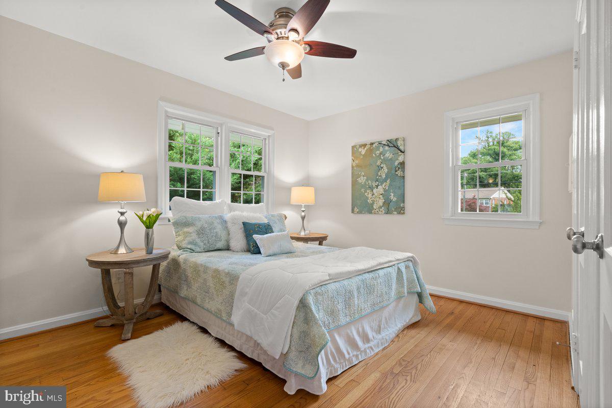 2100 Shenandoah Road Alexandria, VA 22308 - Photo 20 of 30 Primary Bedroom