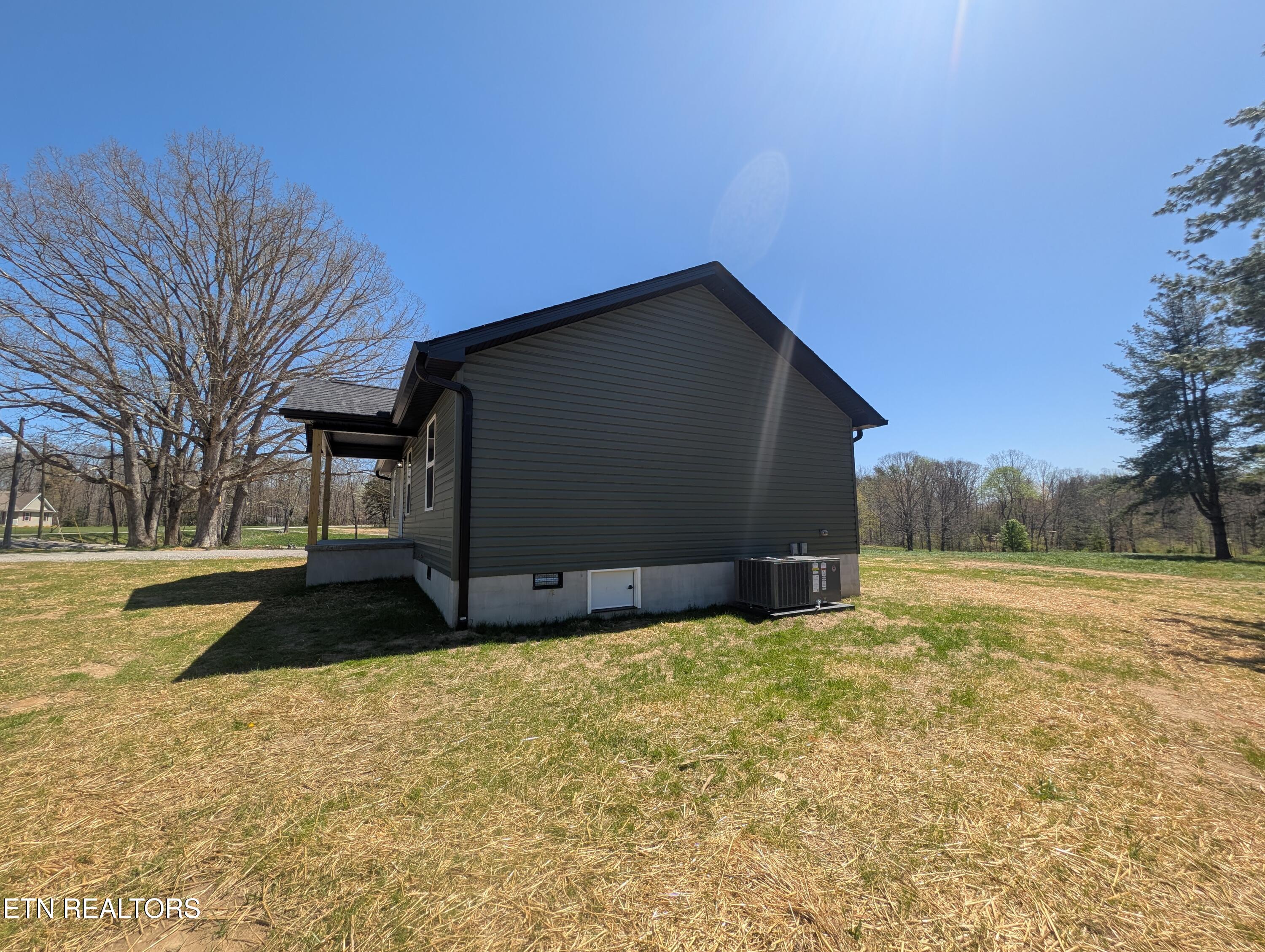 2763 Banner Springs Road Jamestown, TN 38556 - Photo 7 of 36 PXL_20250415_165444406