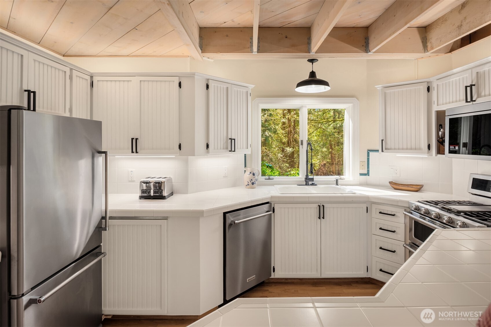17222 West Wishon Road Snohomish, WA 98290 - Photo 16 of 39 Gallery Image 16