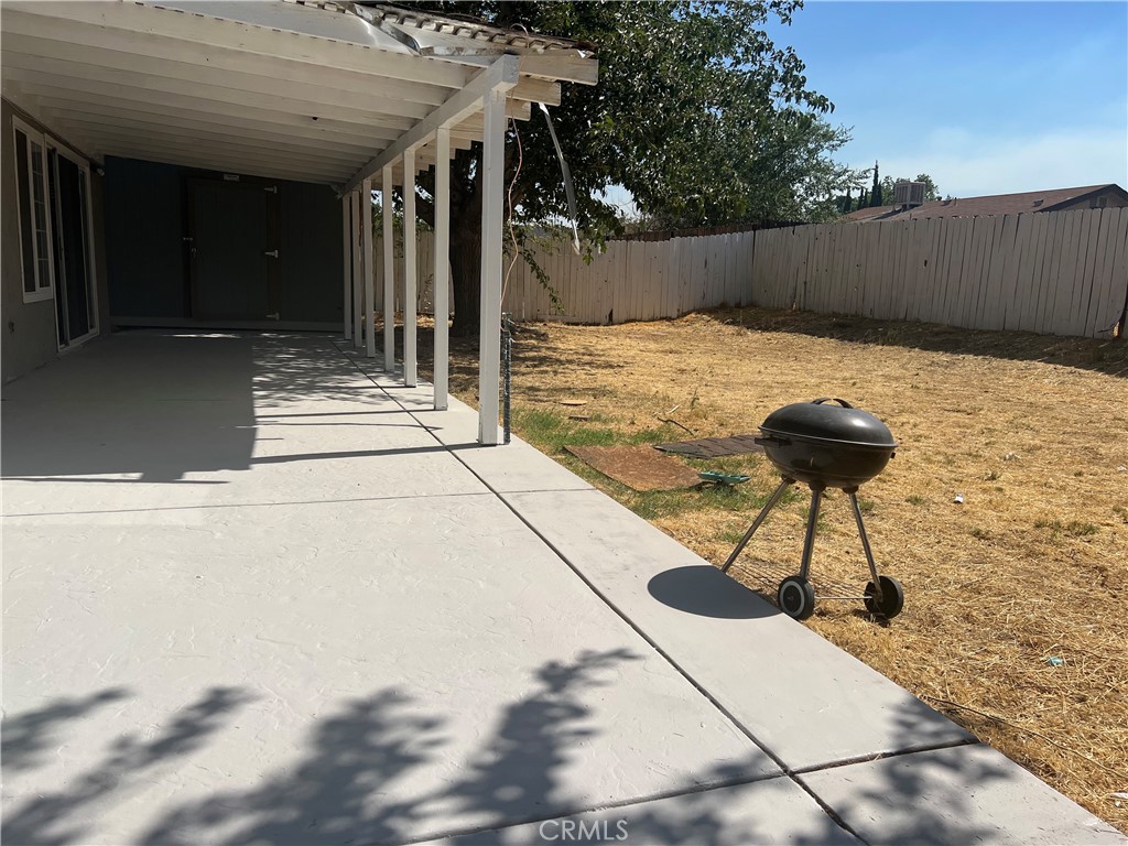 42901 Alep Street Lancaster, CA 93536 - Photo 5 of 17 a view of swimming pool