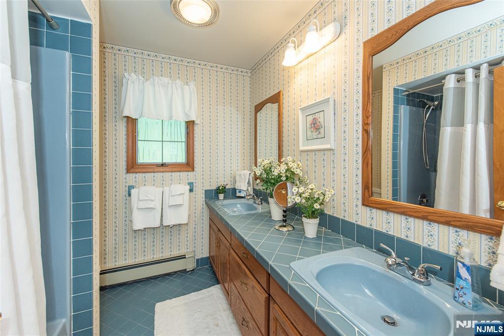 2 Baron Road West Milford, NJ 07480 - Photo 17 of 47